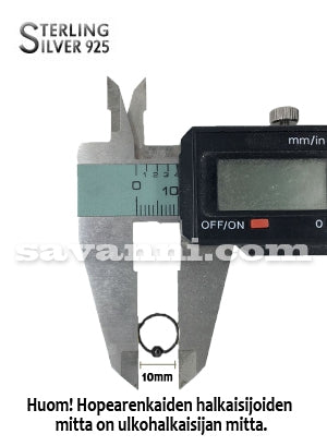 Musta Hopearengas Pallolukolla